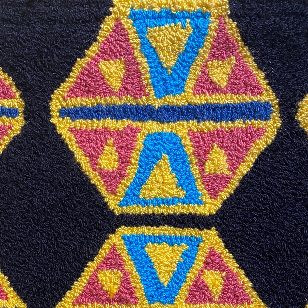 Colorful Geometric Pattern Clutch - Picture 3 of 7